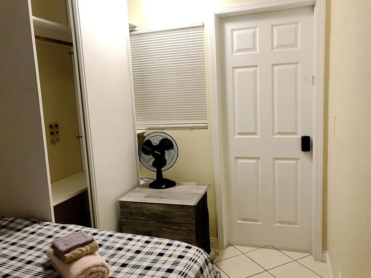 New Bedroom Queen Size Bed At Las Vegas For Rent-4 0*,
